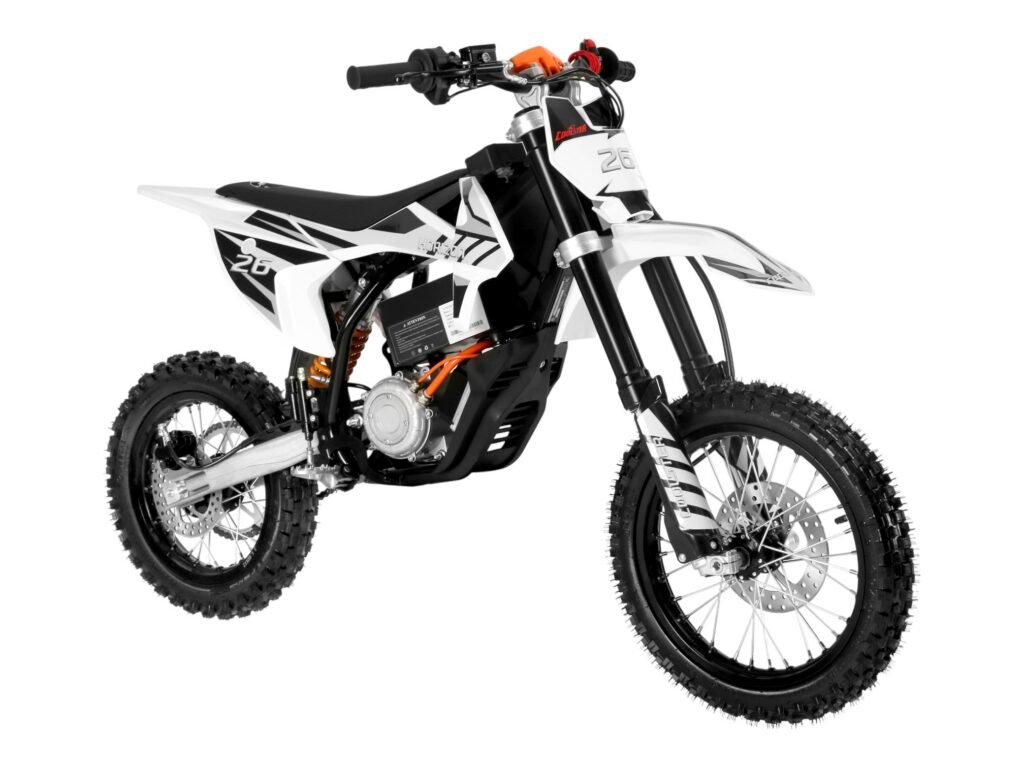 E-1200 Black Right Quarter View